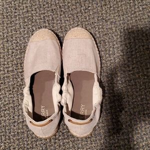 Women's Sperry shoes. Size 9